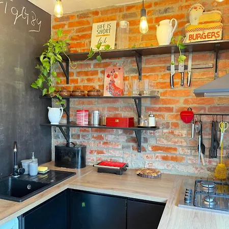 Homestay Antique - Charming Place, 15 Minutes To Old Town & Seaside Gdansk