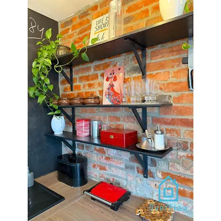Homestay Antique - Charming Place, 15 Minutes To Old Town & Seaside